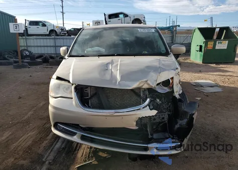 2013 Chrysler Town & Country Touring from USA, damaged, VIN 2C4RC1BG9DR779537